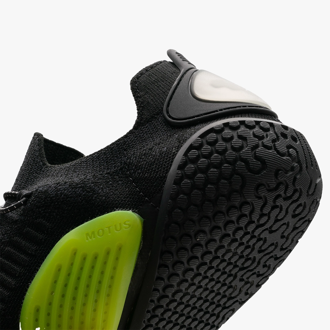 Motus Flex Mens Obsidian